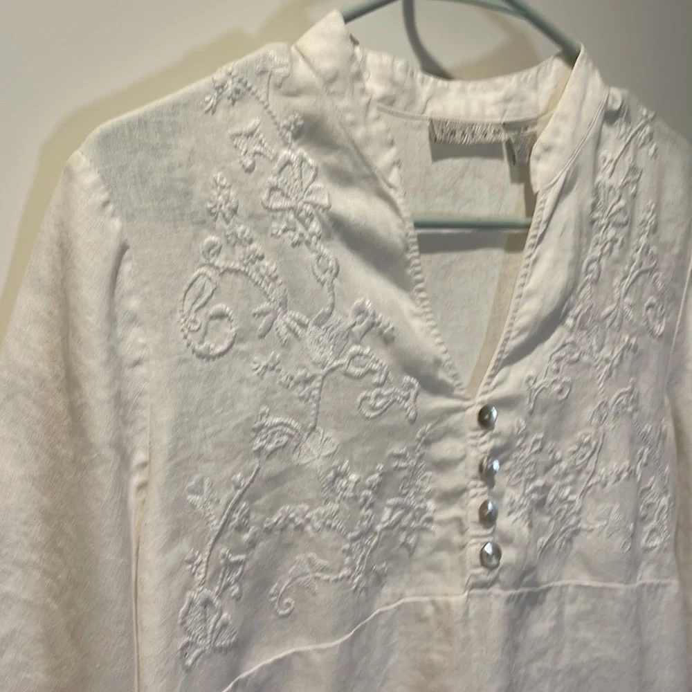 TWEEDS Linen Blouse. - Picture 3 of 6